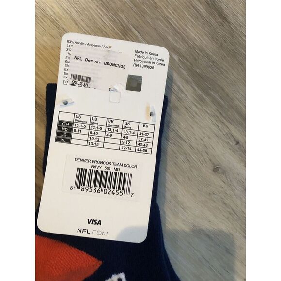 NFL Denver Broncos Reebok Team Logo Adult Crew Socks MD MEN 5-10 W6-11. - Picture 8 of 12